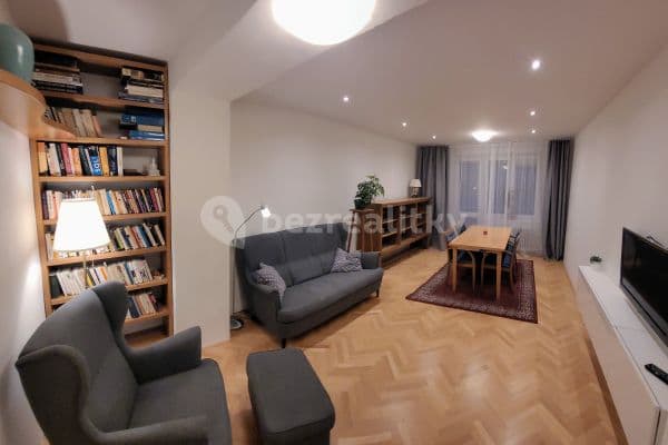 3 bedroom flat to rent, 71 m², Kabátníkova, 