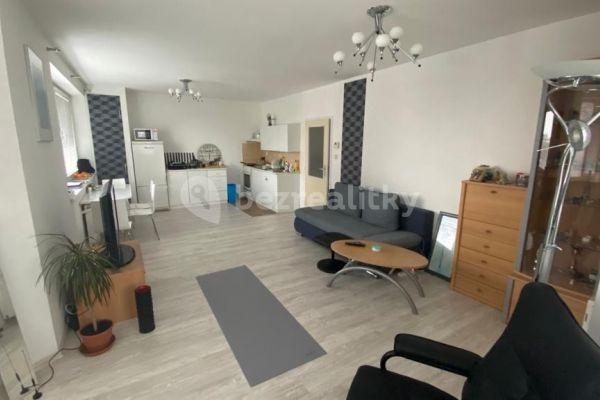 1 bedroom with open-plan kitchen flat to rent, 73 m², Pardubice, Pardubický Region