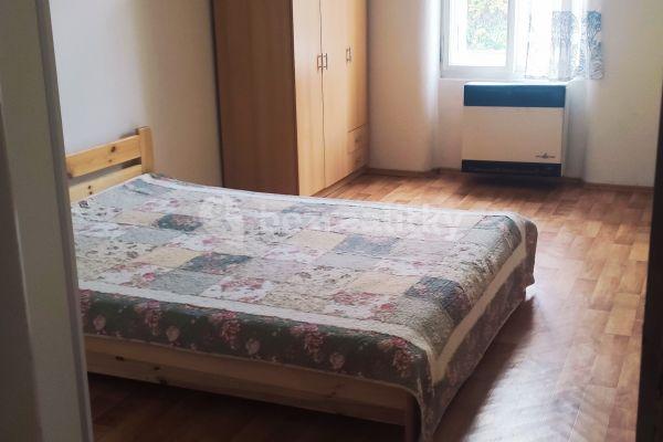 2 bedroom with open-plan kitchen flat to rent, 72 m², Jaromírova, Prague, Prague