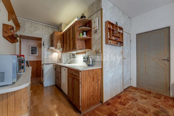 3 bedroom flat for sale, 63 m², Jiráskova, 