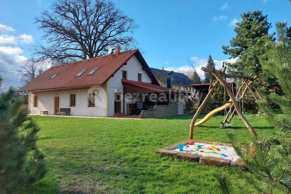 recreational property to rent, 0 m², Osek