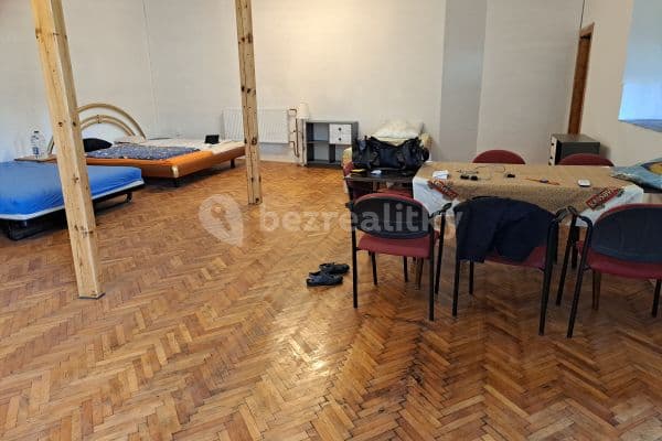 1 bedroom flat to rent, 70 m², Běštín
