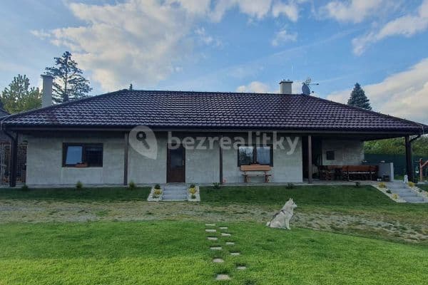 recreational property to rent, 0 m², Alojzov