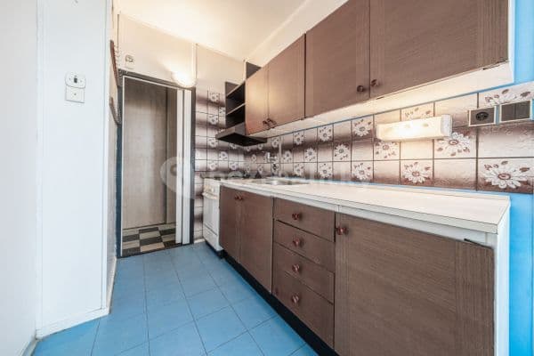3 bedroom flat for sale, 72 m², Jiráskova, 