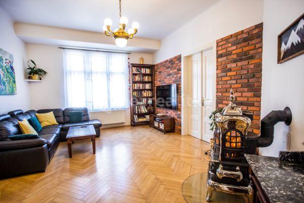 3 bedroom flat for sale, 107 m², Podskalská, Praha