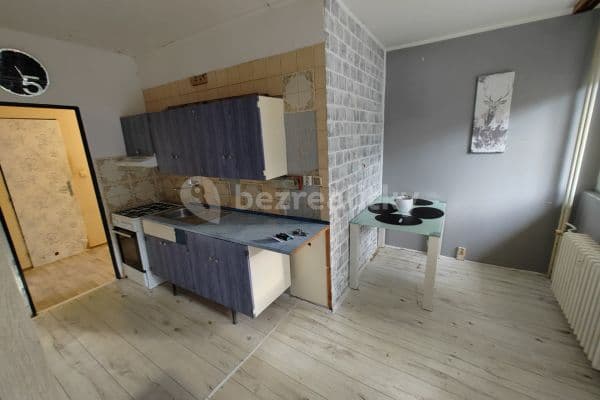 2 bedroom flat for sale, 50 m², Kamenná, Ústí nad Labem, Ústecký Region