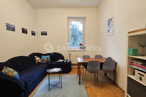 1 bedroom with open-plan kitchen flat for sale, 31 m², 