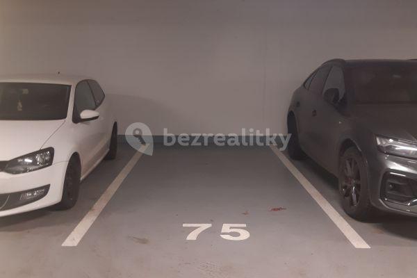 garage to rent, 12 m², Hrašeho, Hlavní město Praha