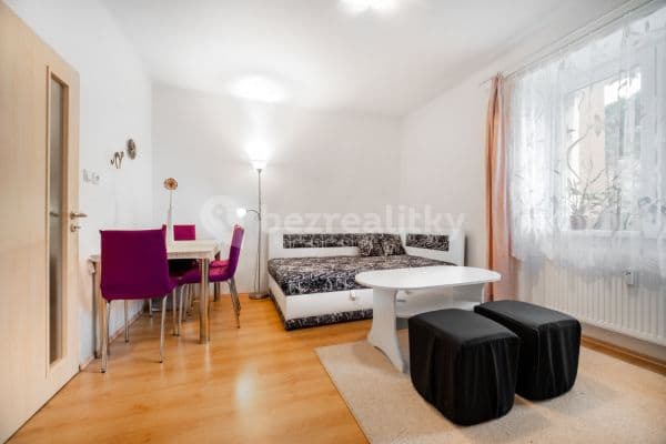 1 bedroom flat for sale, 37 m², Mánesova, 