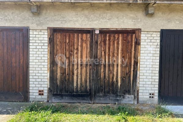 garage for sale, 19 m², Broučkova, Zlín