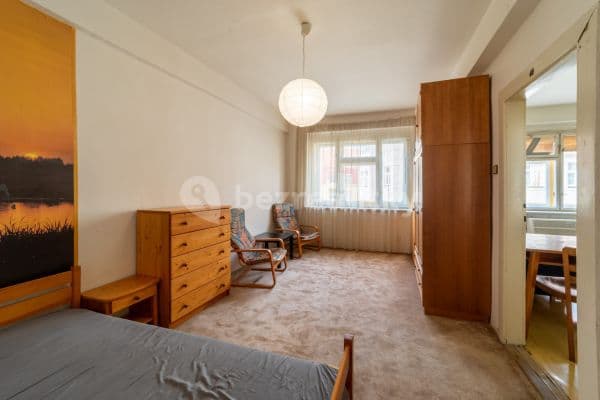 1 bedroom with open-plan kitchen flat for sale, 45 m², Pivovarnická, Hlavní město Praha