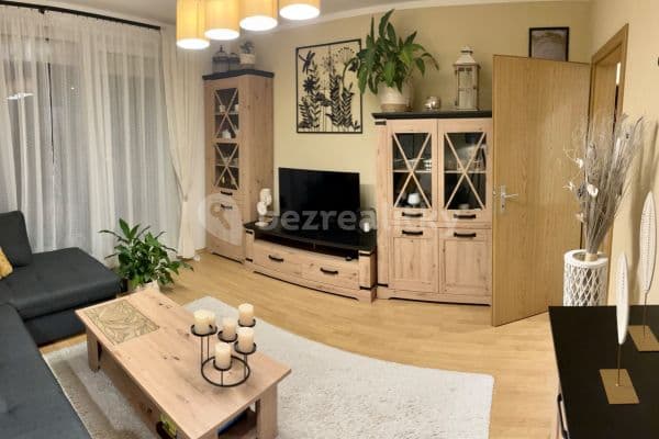 2 bedroom flat for sale, 50 m², Nad Obcí, Nová Ves