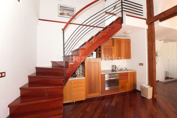 flat to rent, 80 m², Dušní, Praha