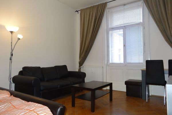 flat to rent, 43 m², Gorkého, Bratislava - mestská časť Staré Mesto, Bratislavský Region
