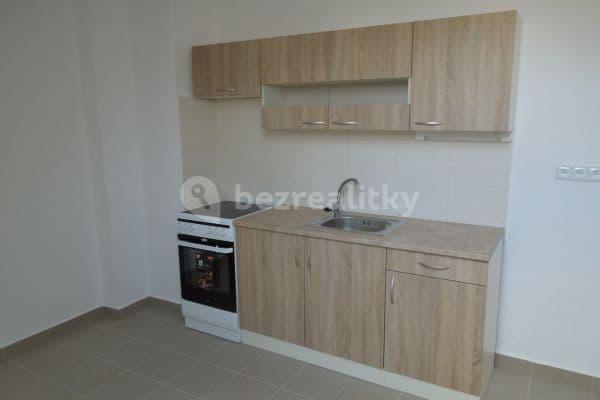 2 bedroom flat to rent, 76 m², Jana Palacha, Pardubice, Pardubický Region