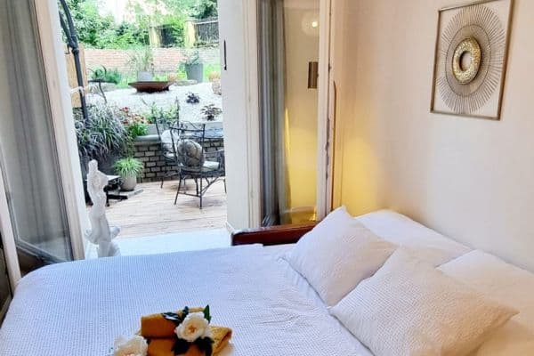 flat to rent, 70 m², U Rajské zahrady, Praha
