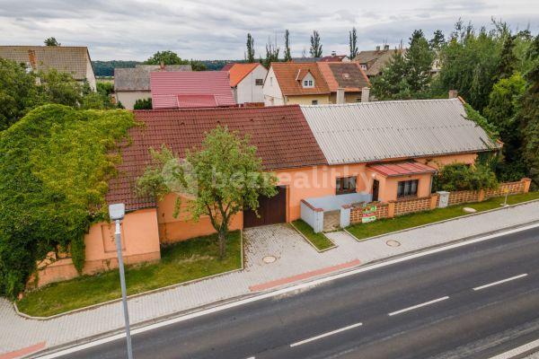 house for sale, 250 m², Malíkovice, Středočeský Region
