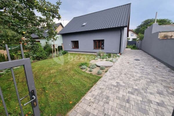 recreational property to rent, 0 m², Dobříň