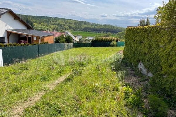 plot for sale, 894 m², Bukovina