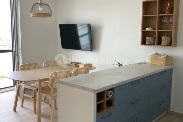 2 bedroom with open-plan kitchen flat for sale, 80 m², Nádražní, Mohelnice