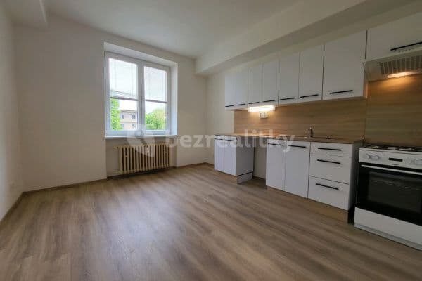1 bedroom flat to rent, 37 m², Místní, 