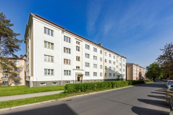 2 bedroom flat for sale, 55 m², Školní, Nová Role, Karlovarský Region