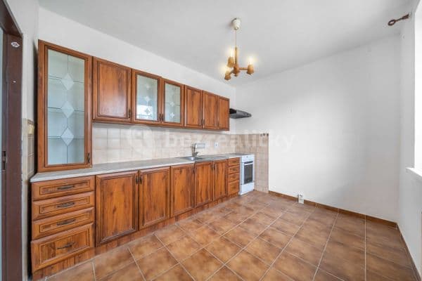 4 bedroom flat for sale, 92 m², U Sokolovny, 
