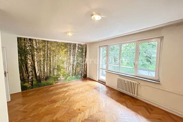 3 bedroom flat for sale, 74 m², Svojšovická, Hlavní město Praha