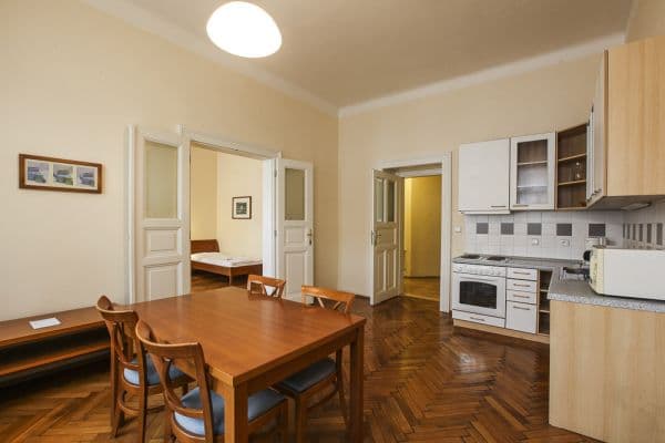 flat to rent, 82 m², Jana Masaryka, Praha