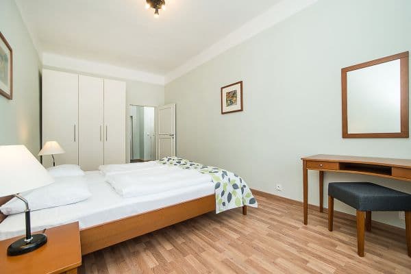 flat to rent, 72 m², Americká, Praha