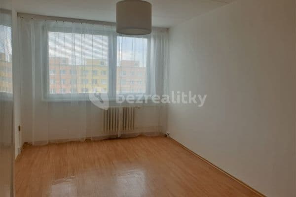 1 bedroom with open-plan kitchen flat to rent, 43 m², Mezi Školami, Prague, Prague
