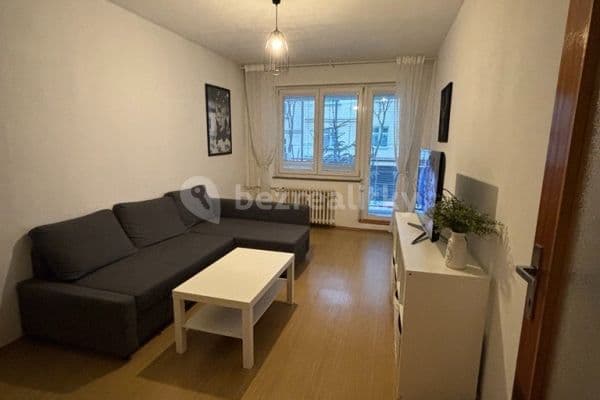 2 bedroom flat to rent, 62 m², Starostrašnická, Praha