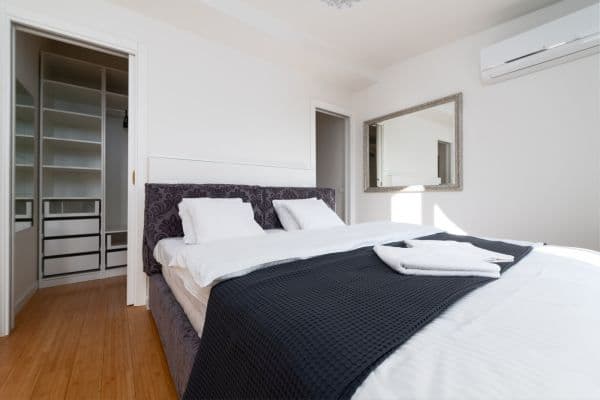 flat to rent, 110 m², Záhořanského, Praha