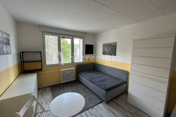Studio flat to rent, 20 m², Gercenova, Hlavní město Praha