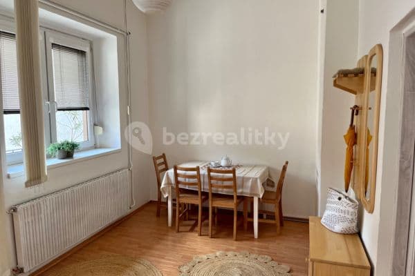 3 bedroom flat to rent, 63 m², Rotalova, Brno