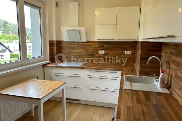 3 bedroom flat to rent, 64 m², Nerudova, Beroun