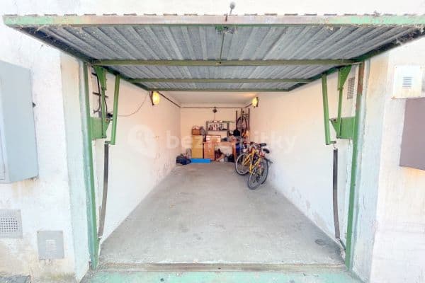 garage for sale, 15 m², U Cihelny, 