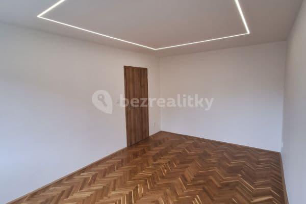 3 bedroom flat to rent, 71 m², Psohlavců, Trutnov