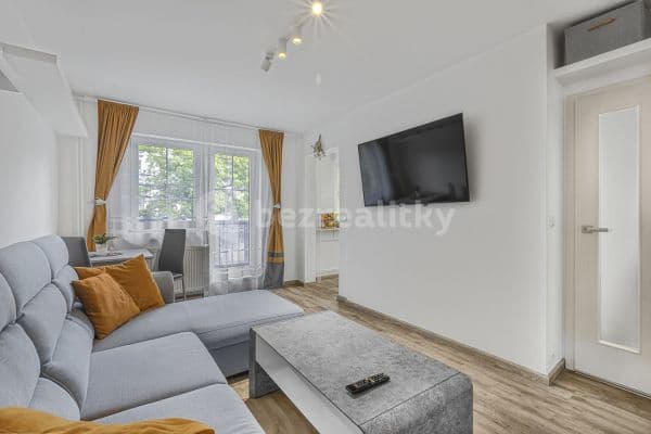 1 bedroom with open-plan kitchen flat for sale, 44 m², Braniborská, 