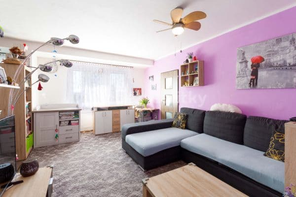3 bedroom flat for sale, 64 m², Ahepjukova, Ostrava, Moravskoslezský Region