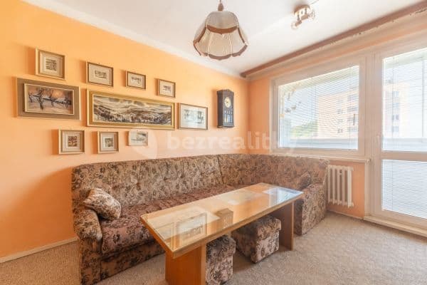 3 bedroom flat for sale, 63 m², Jiráskova, 