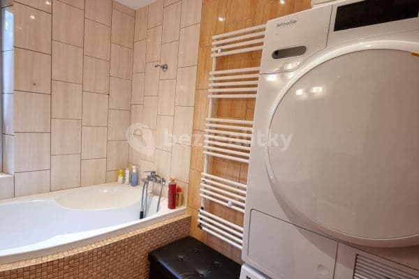 2 bedroom with open-plan kitchen flat for sale, 80 m², Kozina, Štramberk
