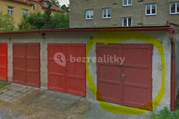 garage to rent, 13 m², Nad Husovými sady, Praha