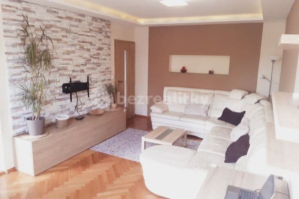 3 bedroom flat to rent, 74 m², Šromova, Brno