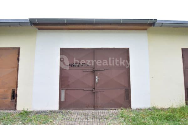 garage for sale, 24 m², V Konírnách, 