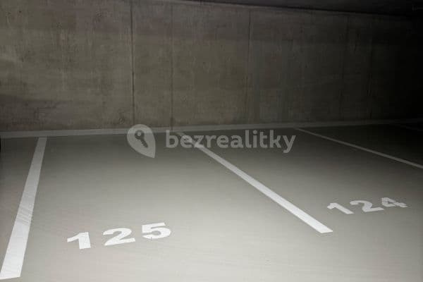 garage to rent, 14 m², Hlavní město Praha