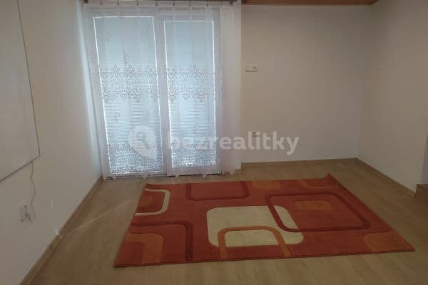 2 bedroom with open-plan kitchen flat to rent, 53 m², Máchova, Bělá pod Bezdězem