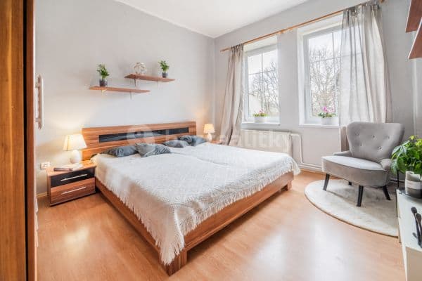 3 bedroom flat for sale, 71 m², Na Svahu, 