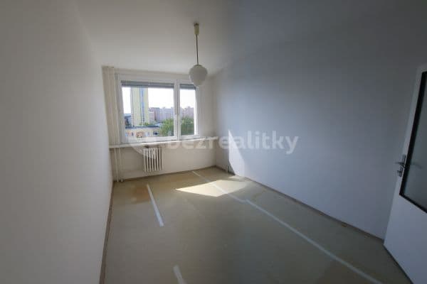 1 bedroom with open-plan kitchen flat for sale, 45 m², Plickova, Praha
