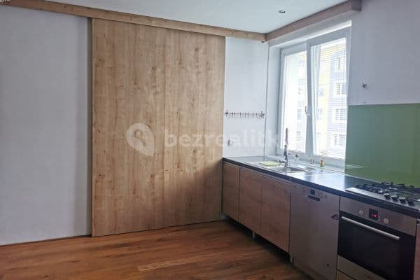 2 bedroom with open-plan kitchen flat to rent, 63 m², Riegrova, Nový Bor